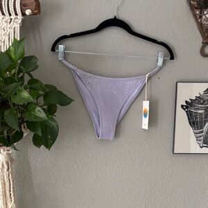 Vuori cheeky bikini bottom- Lavender mist mizzle